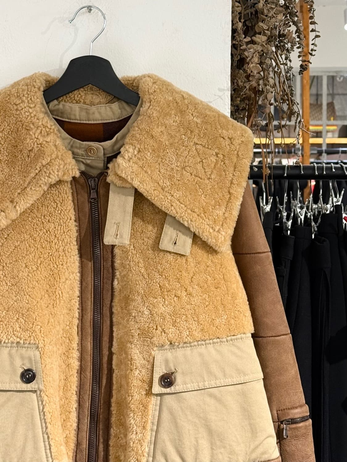 인트렌드 브라운 리얼레더 시어링 무스탕 자켓 상품이미지3