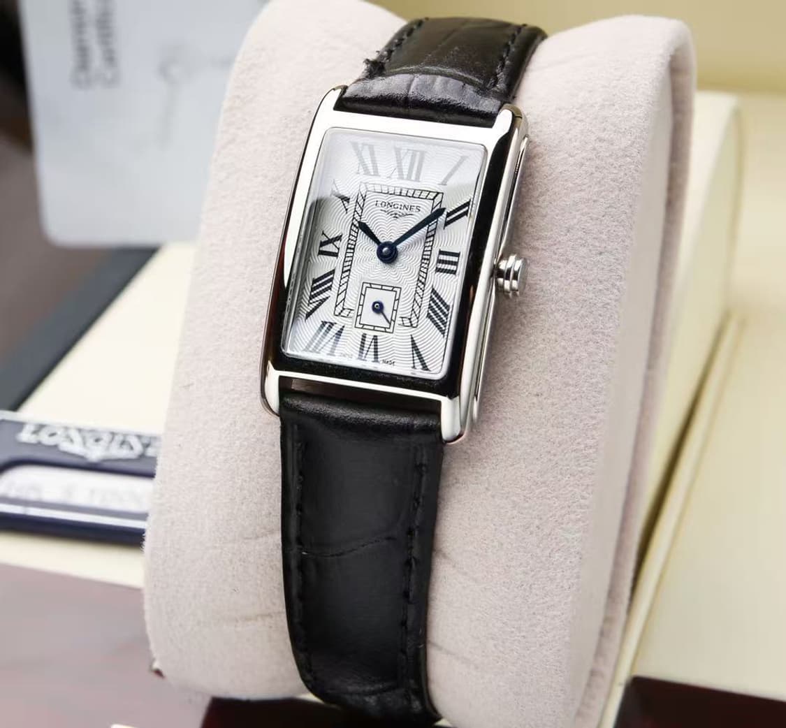 론진 돌체비타 쿼츠 37mm 스테인리스 스틸 블랙 실버  상품이미지1