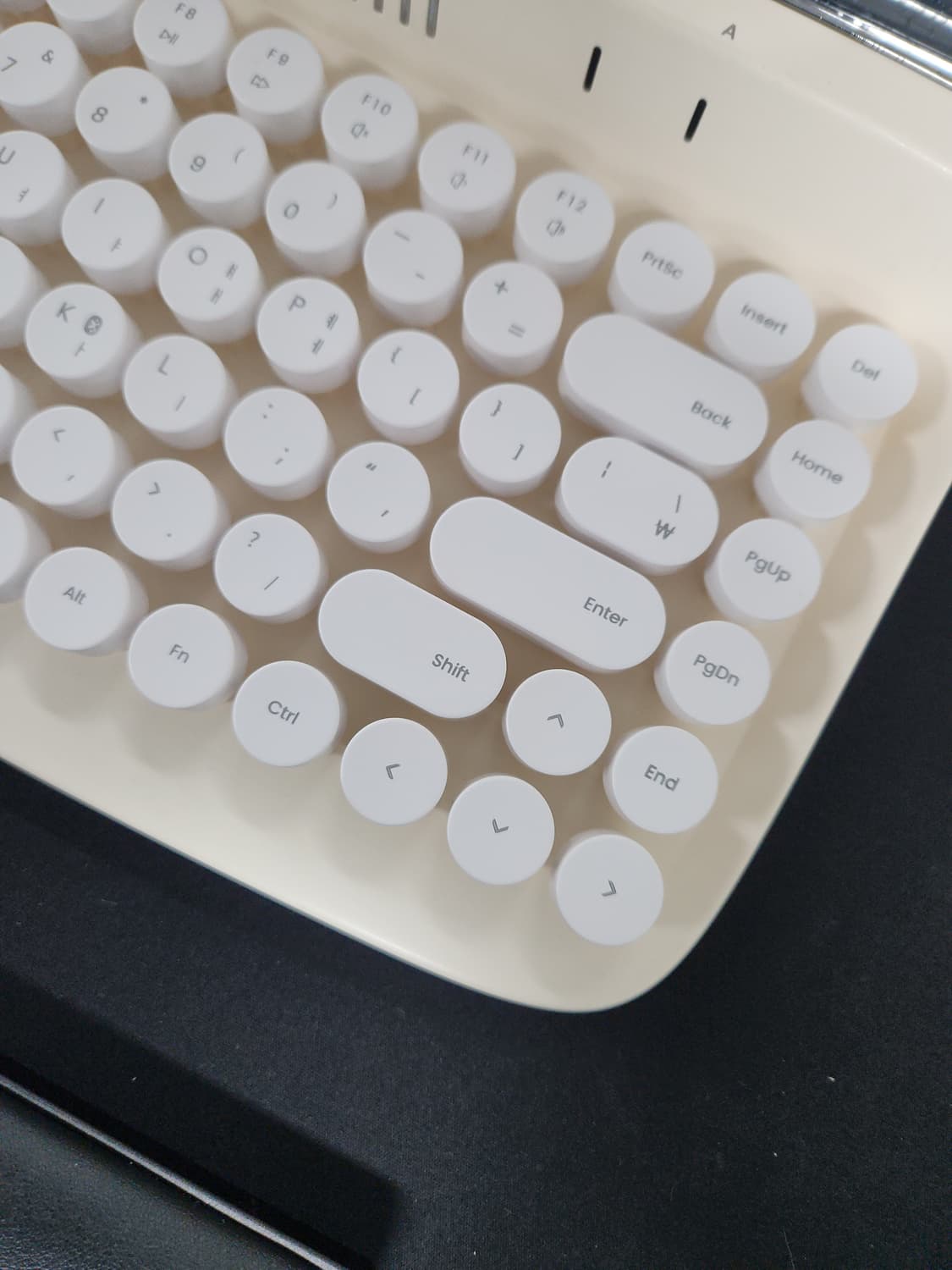 # 레트로 미니블루투스 타자기 형 키보드B303 텐키리스 키보드 급처 상품이미지6