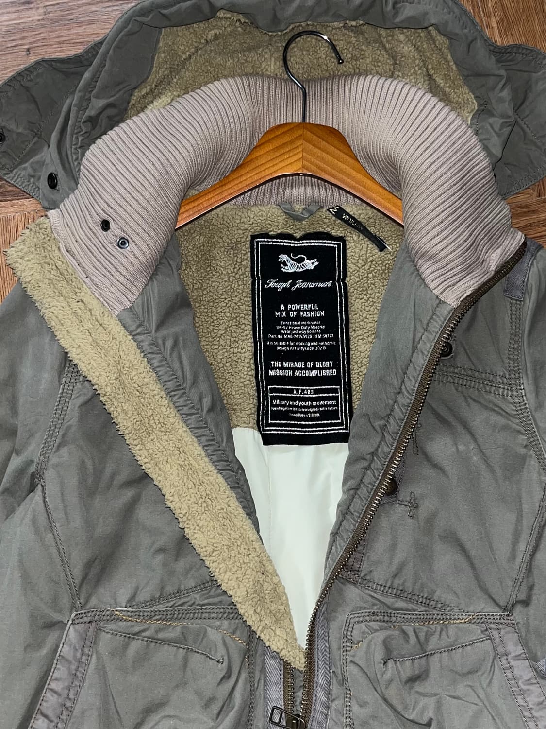 밀리터리 디테일 후드 점퍼 상품이미지2