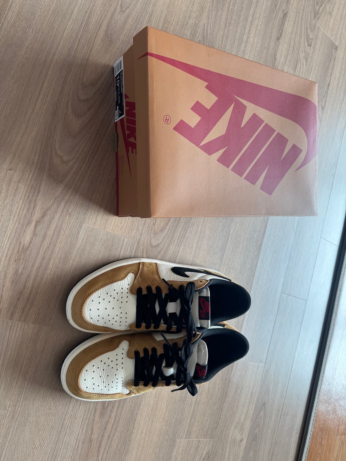 나이키 조던1 쿠키 CZ0790-107 285사이즈 판매 상품이미지1