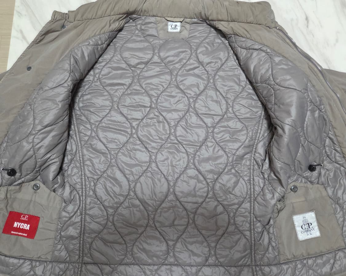 씨피컴퍼니 NYCRA 스트레치 나일론 쉘 자켓 상품이미지5