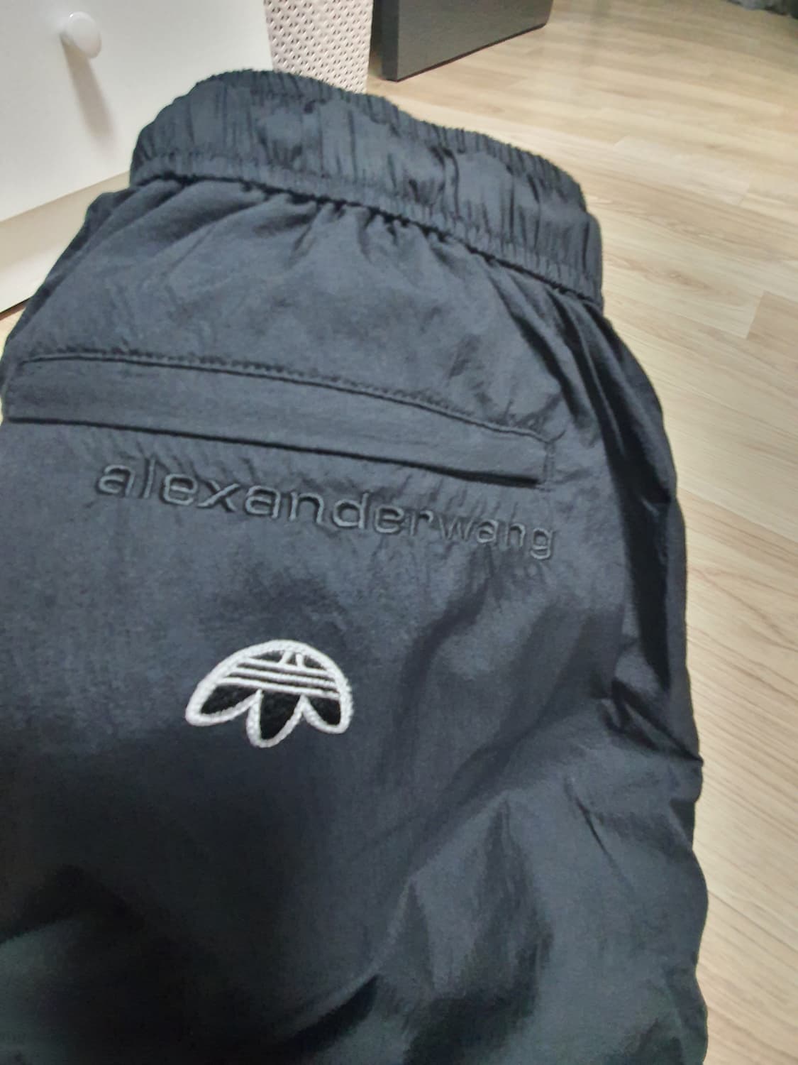 아디다스 x 알렉산더왕 조거팬츠 (제니 착용) 상품이미지3