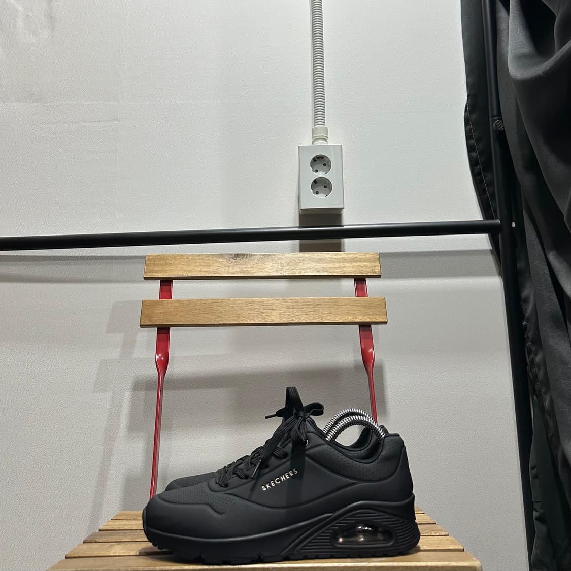 255) 스케쳐스 운동화 남성 남자 신발 에어 우노 블랙 상품이미지3