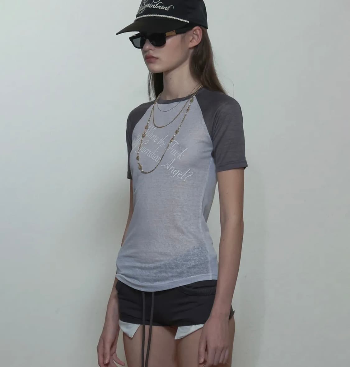 윈터 착용 Missing Angel Linen Like Tee Gray 상품이미지2