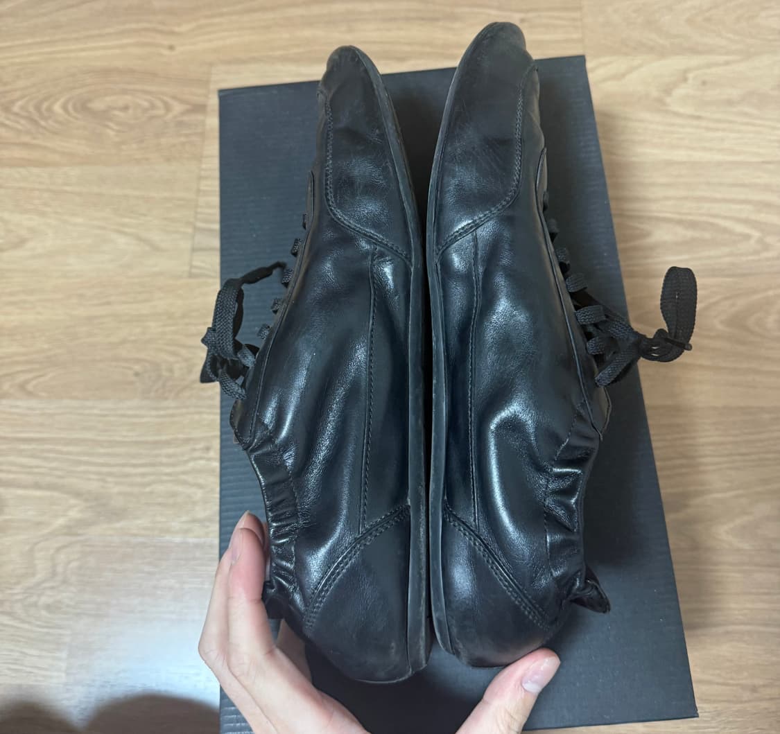 프라다 컬랩스 레더 블랙 9사이즈 상품이미지2