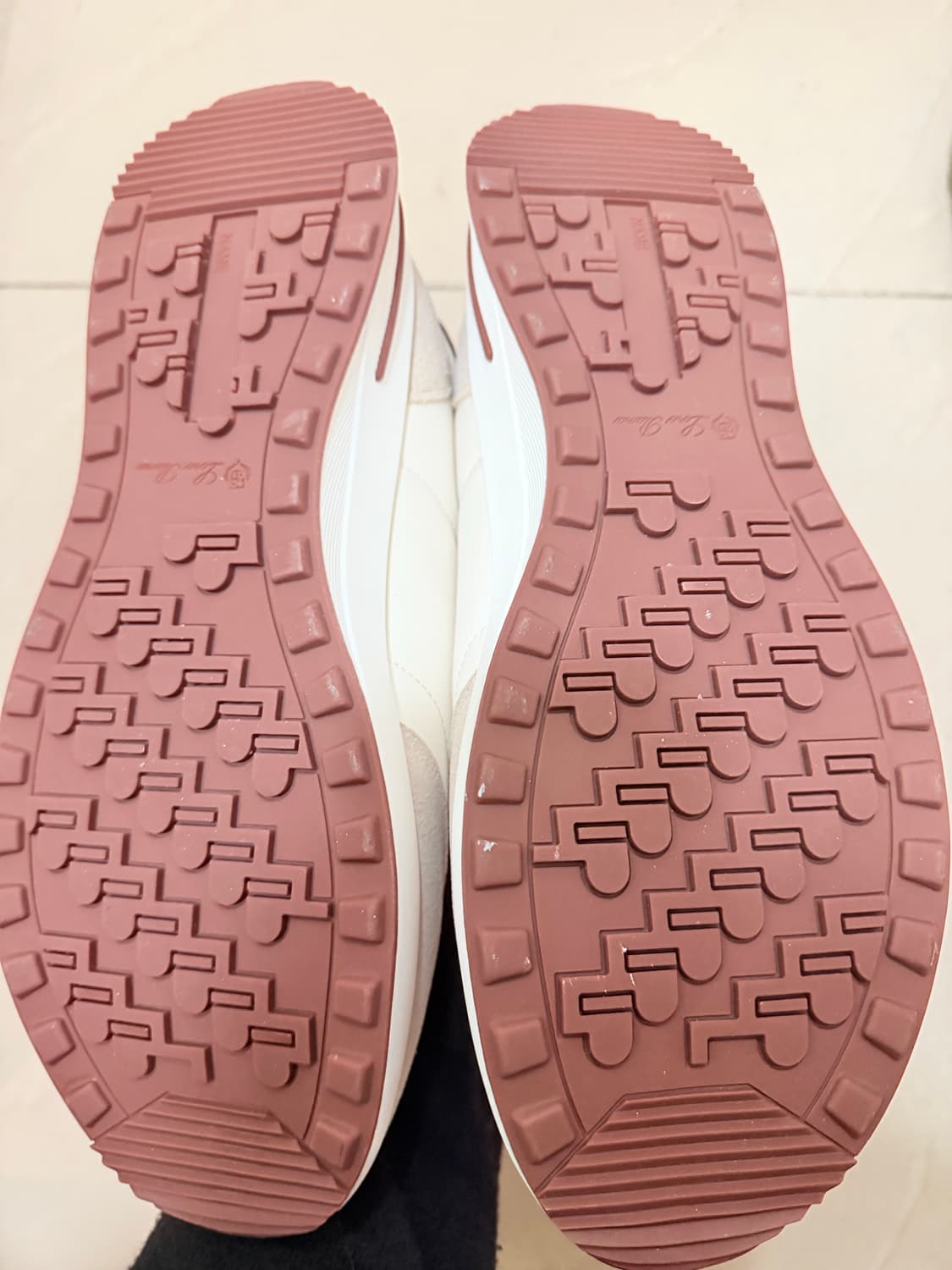 로로피아나 스니커즈 사이즈 44 단품 상품이미지4