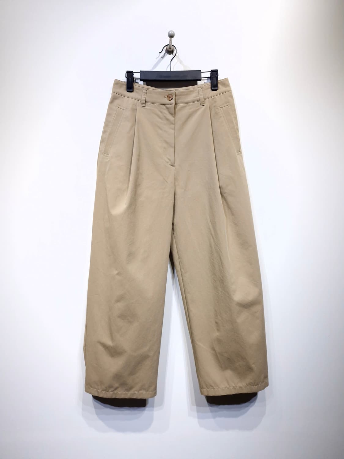 BEAKER 비이커 여성 원턱 와이드 코튼팬츠 상품이미지1