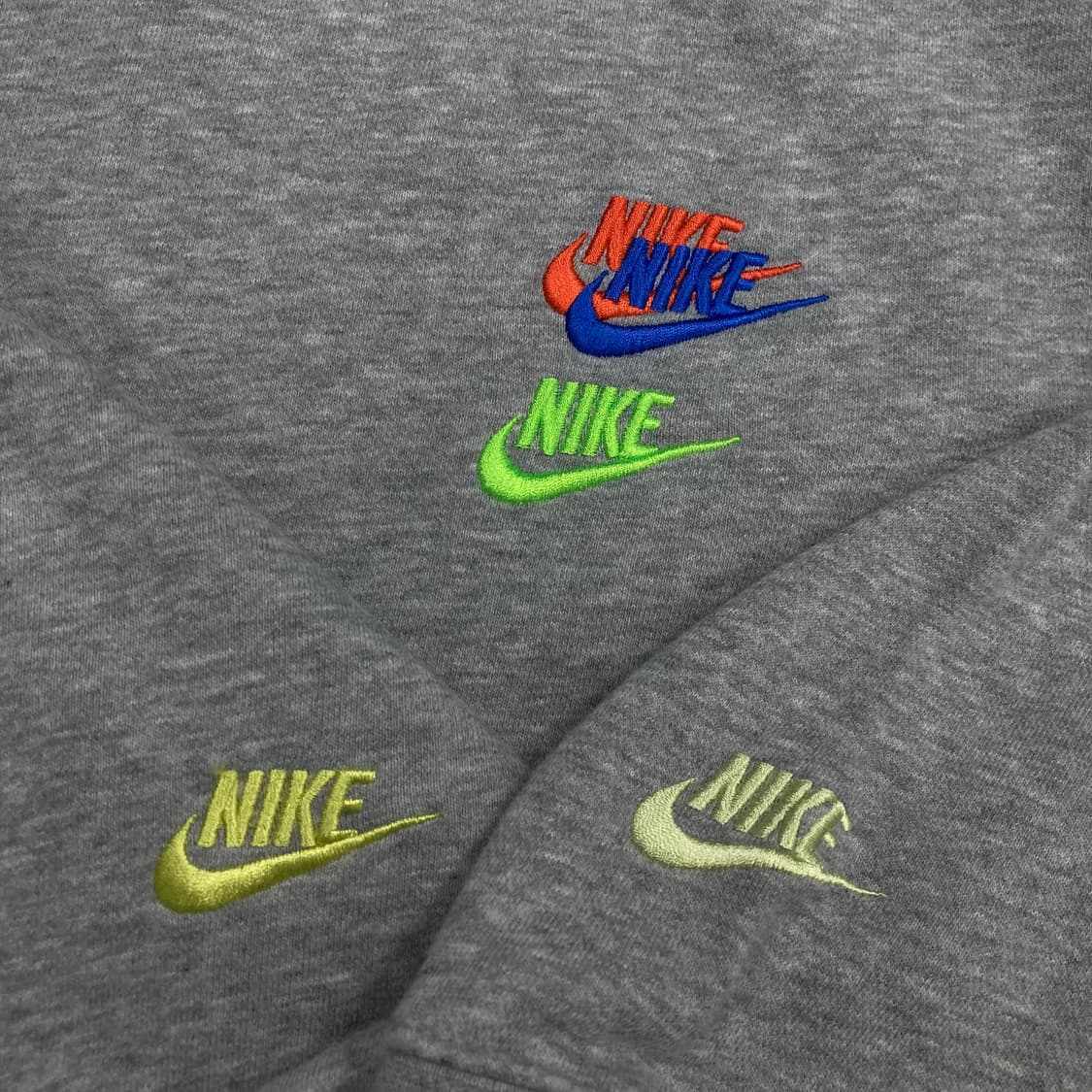 나이키 그레이 컬러 멀티 로고 맨투맨 상품이미지2