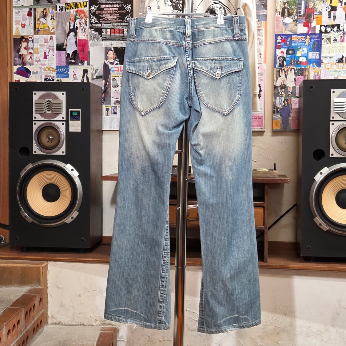 연청 스터드 퍼플 스티치 버튼 플라이 부츠컷 데님 팬츠 상품이미지5