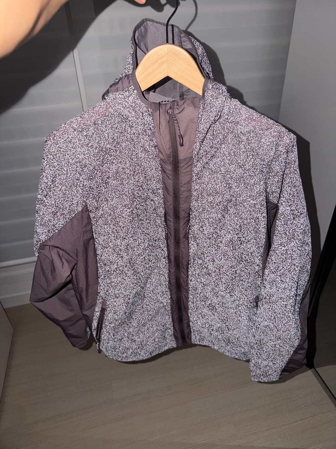 자라 에슬레틱 리플레티브 방풍 러닝 자켓 L 상품이미지9