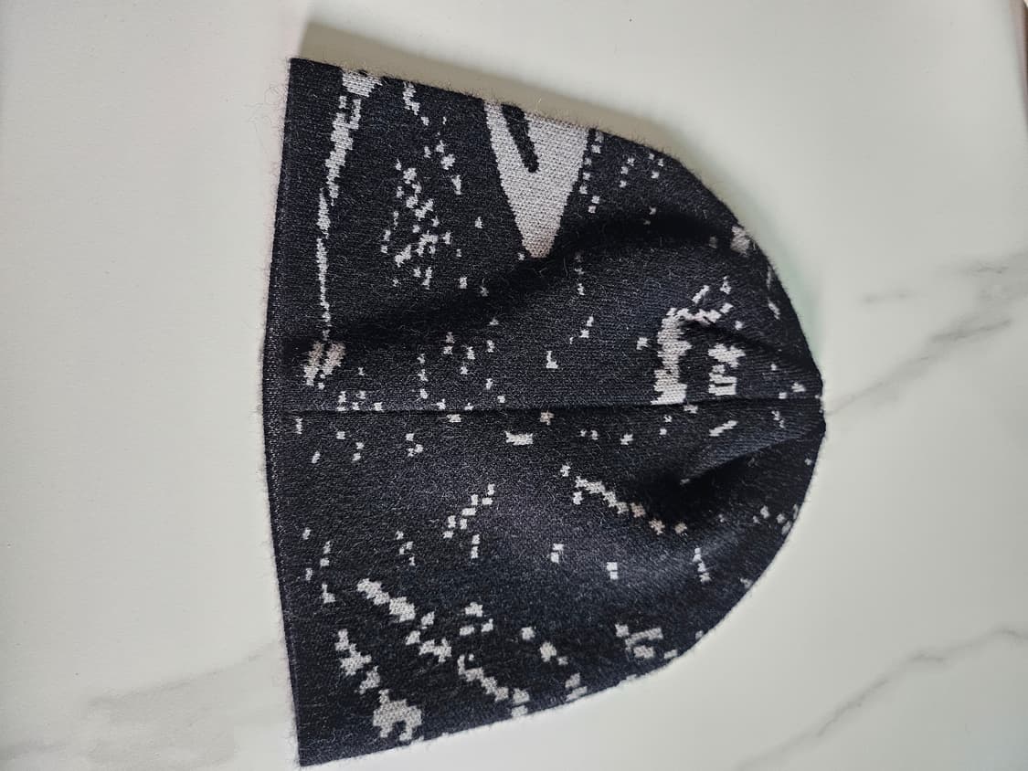 오프닝프로젝트 Pixelated Logo Beanie (Black) 상품이미지3