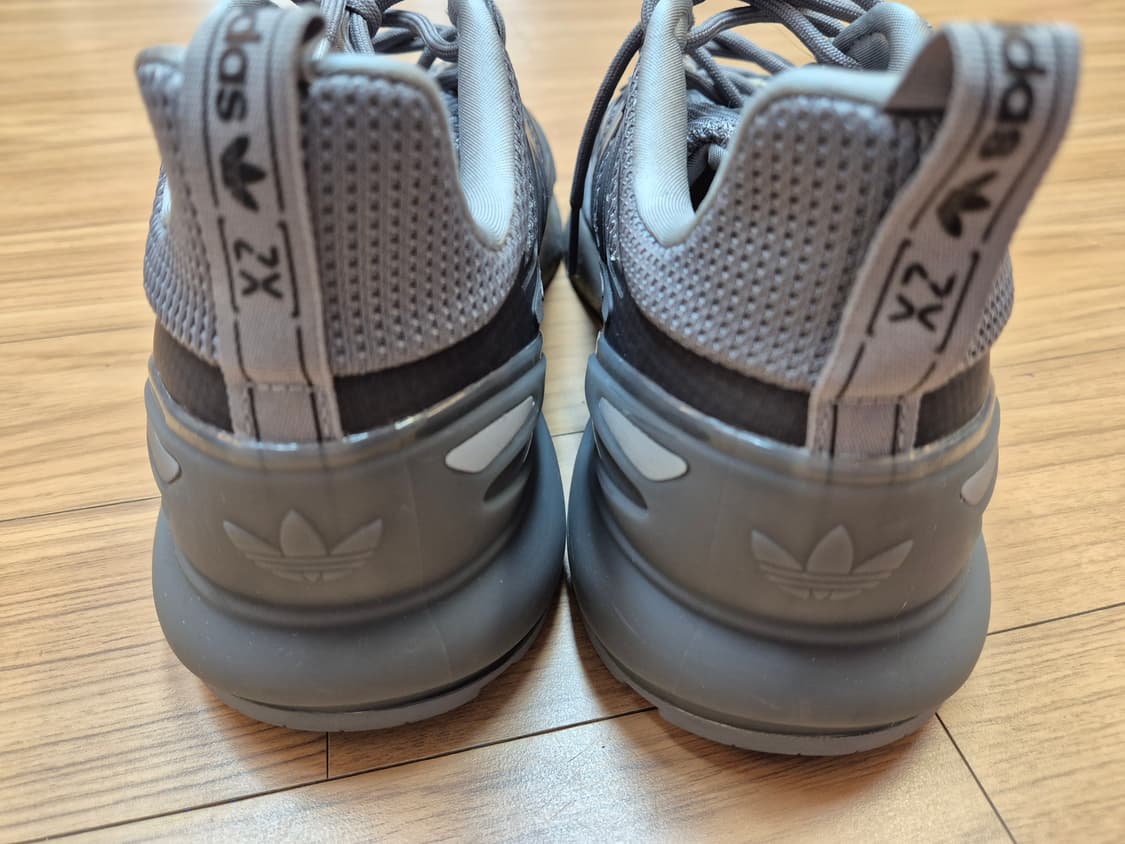 아디다스 ZX 2K 회색 운동화 270mm 판매합니다. 실착 횟수 5회  상품이미지4
