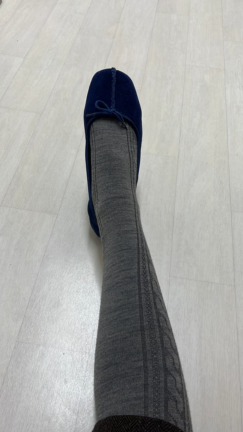 Clarks 스웨이드 둥근이플렛슈즈 245  상품이미지4