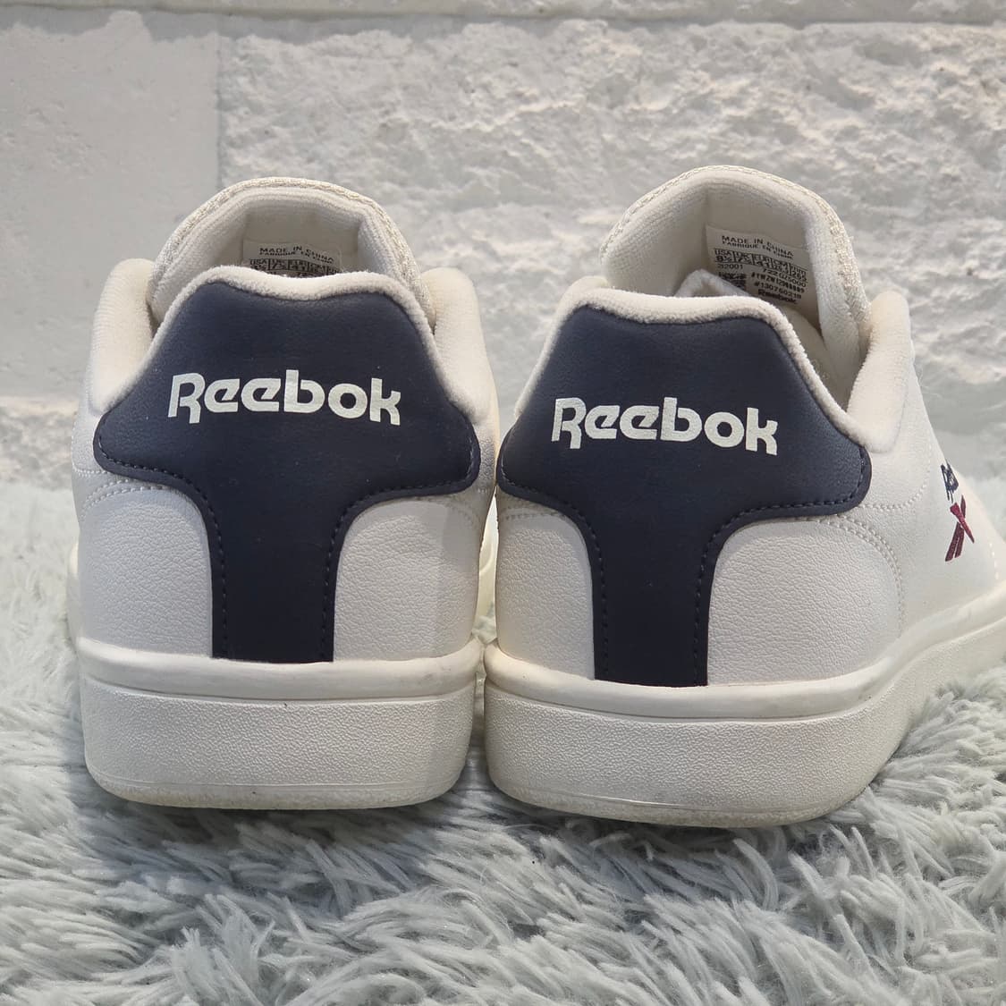 3w-18:리복 클래식 로우 화이트 네이비 265cm-거의새거 상품이미지3