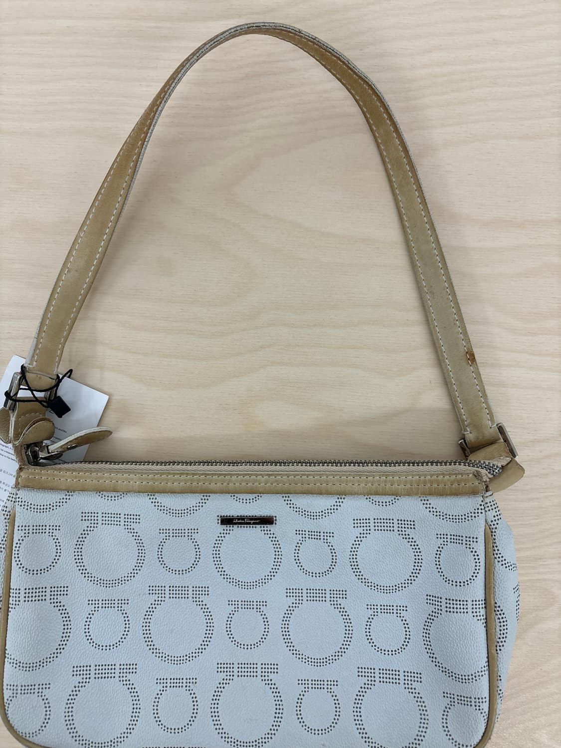 Ferragamo mini bag 상품이미지10