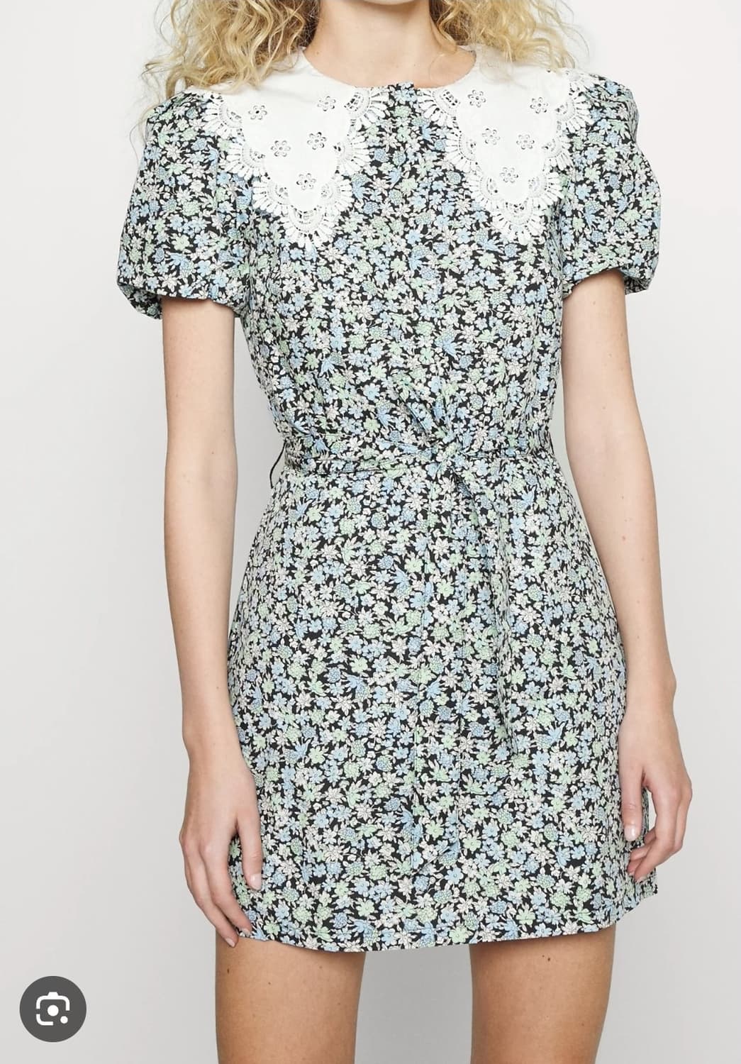 마쥬 플라워 패턴 레이스 카라 퍼프소매 미니 원피스 36사이즈 상품이미지1