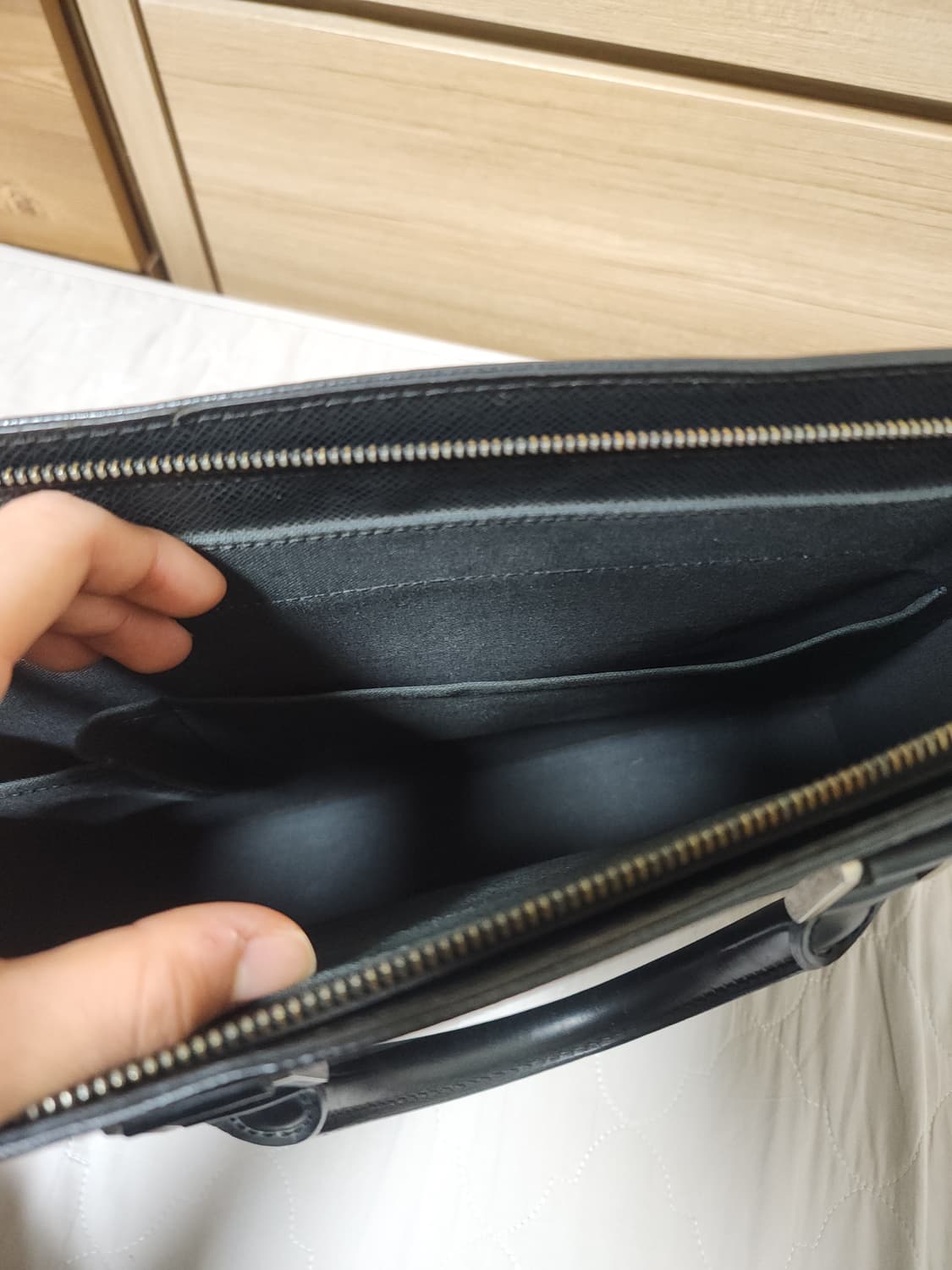 루이비통 타이가 로잔 서류가방 상품이미지6