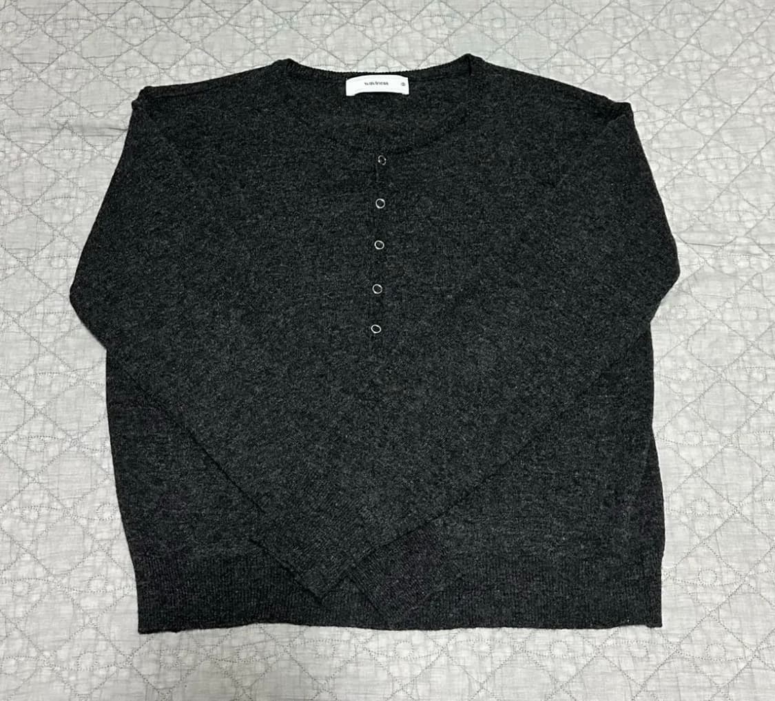 웨이비니스 / 25FW 헨리넥 니트 차콜 / 3사이즈 상품이미지1