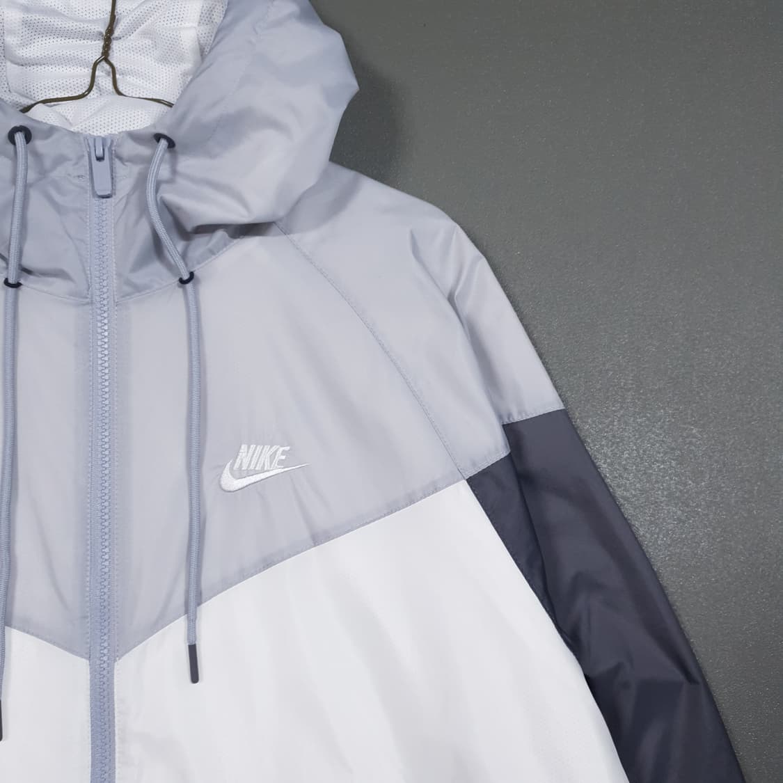 실측 XL) 나이키 신형 윈드러너 배색 바람막이 자켓 그레이 화이트 상품이미지3