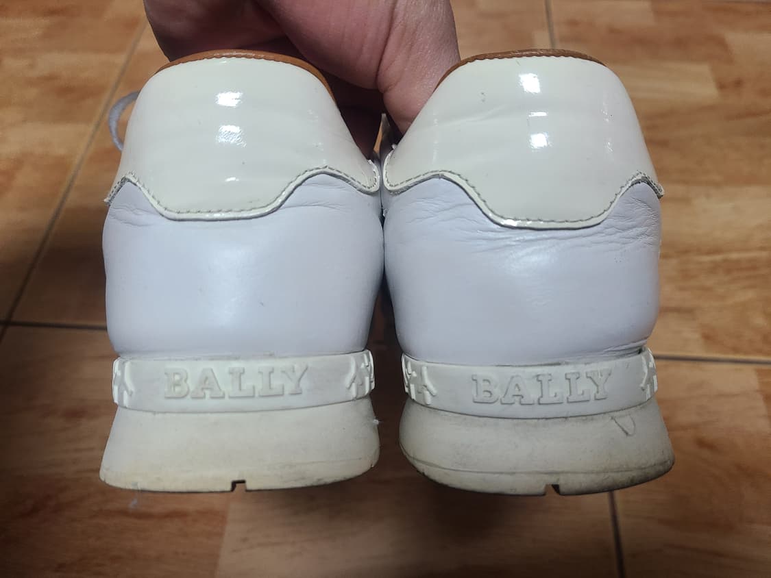 발리 스니커즈 사이즈 8.5(265) 상품이미지7