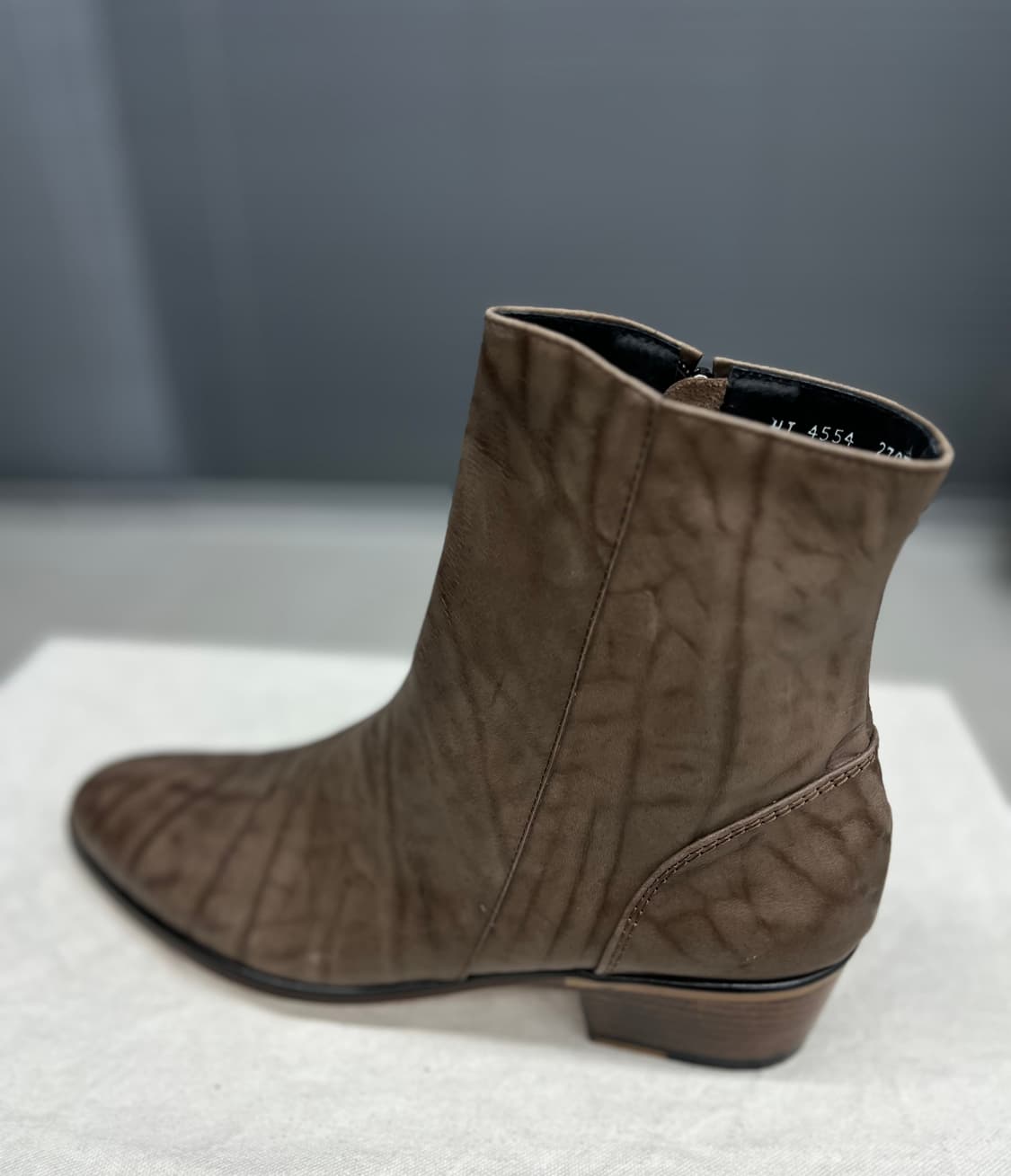 빈티지 텍스처 브라운 가죽 앵글부츠 상품이미지3