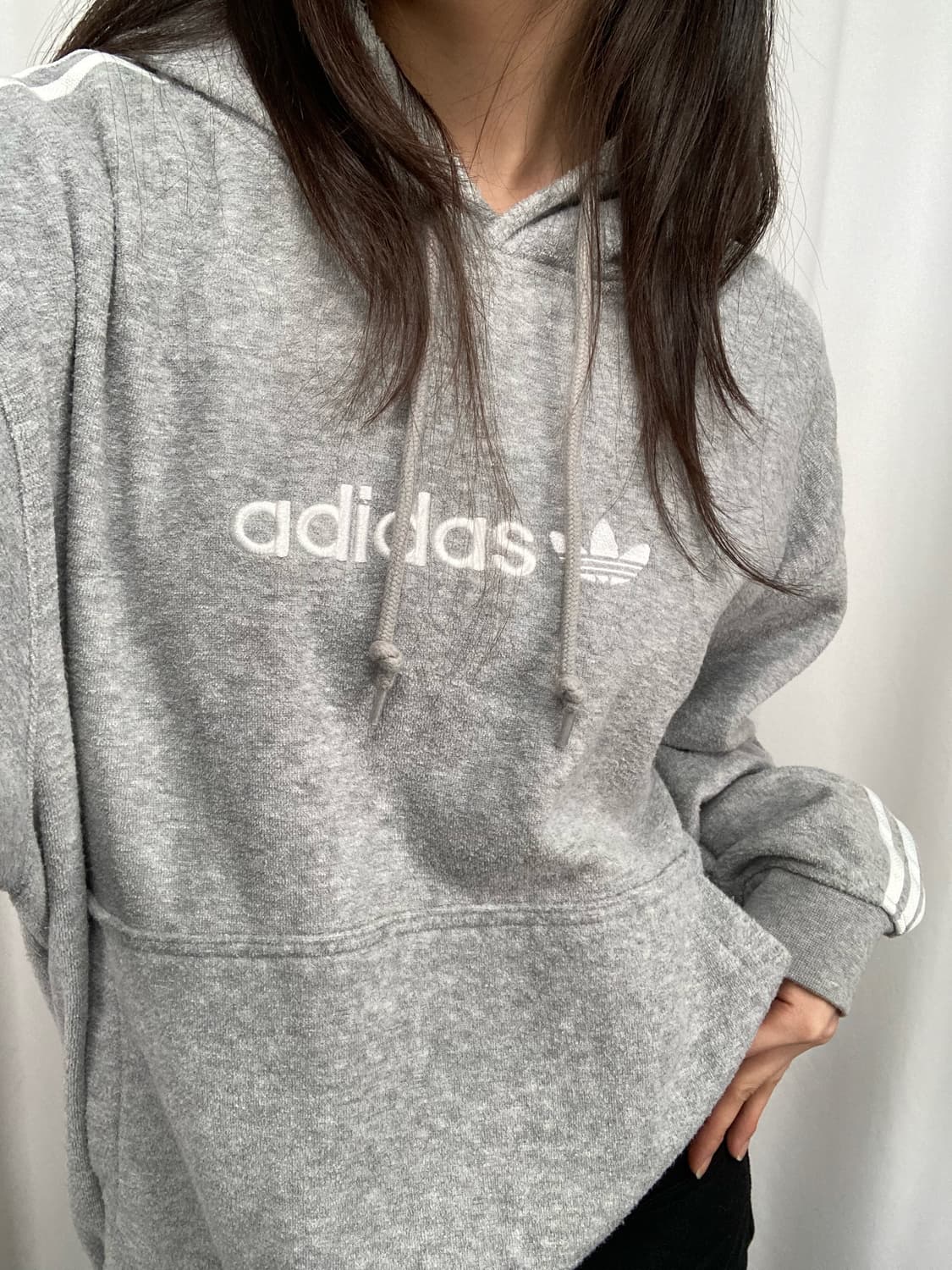 아디다스 삼선 부클 그레이 후드티 상품이미지1