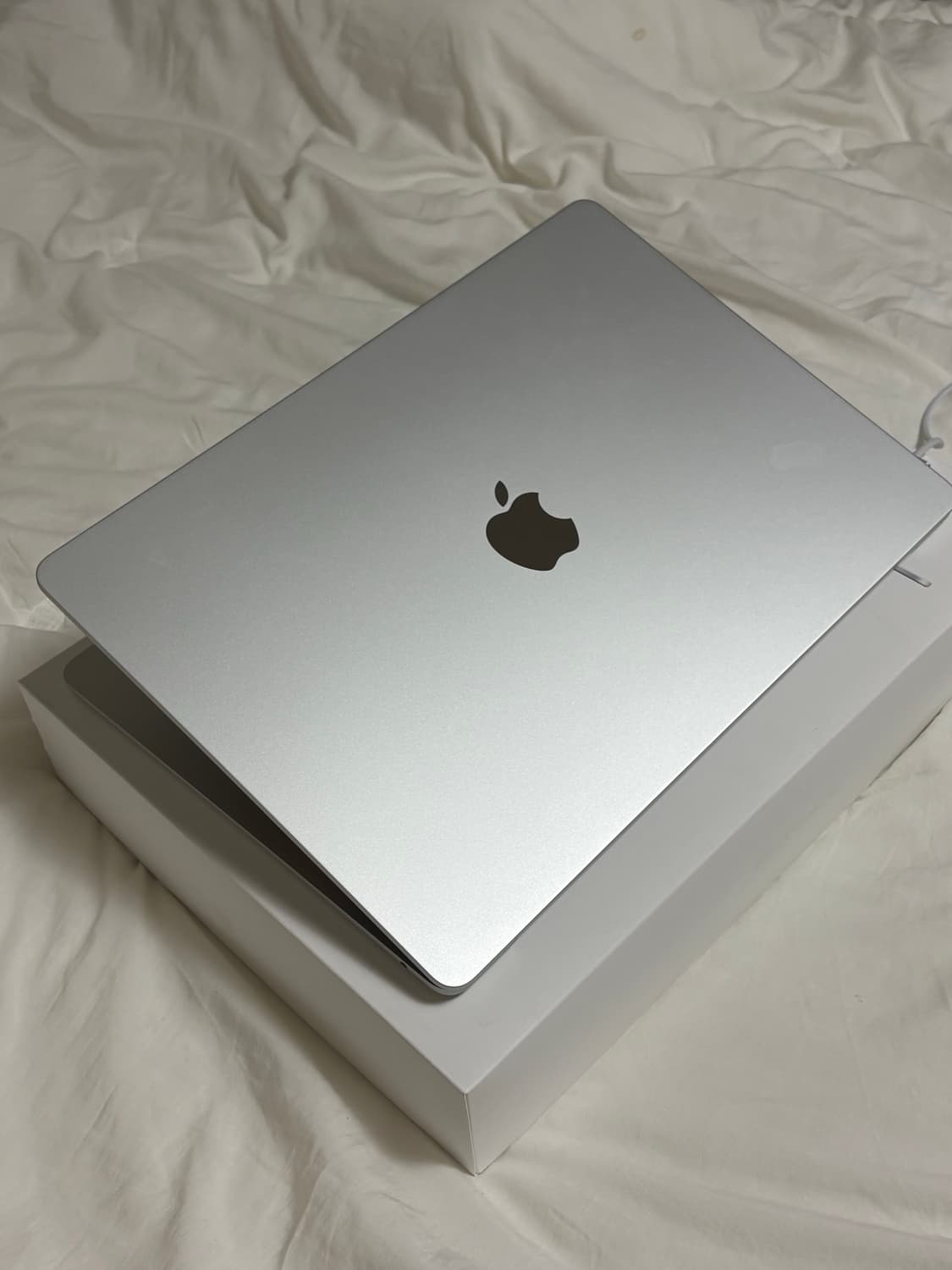 급처)맥북 에어 15인치 M2 8GB/256GB 실버 상품이미지1