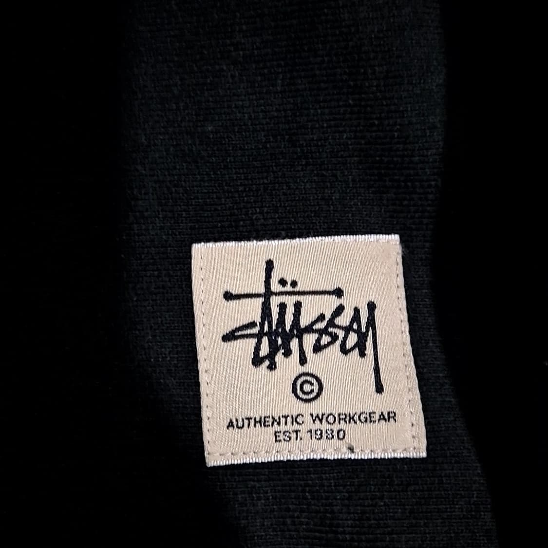 스투시 콘트라스트 스티치 맨투맨 상품이미지4