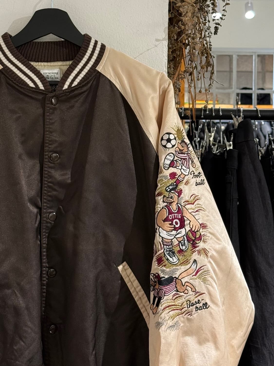 캡틴 산타 브라운 스포츠 자수 스카쟌 자켓 상품이미지3