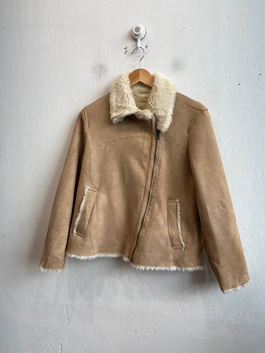 유니클로 재팬 스웨이드 무스탕 우먼즈 상품이미지1