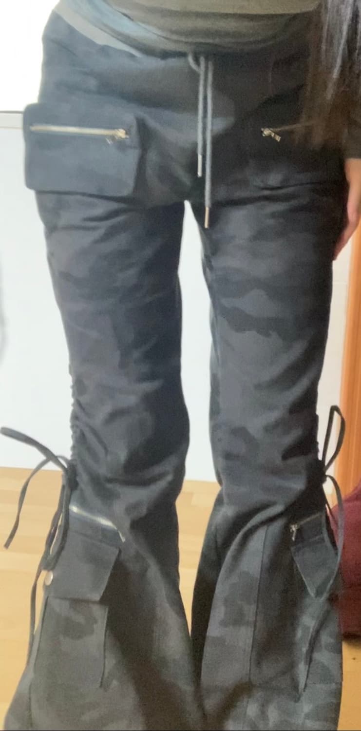 러브이즈트루 포켓 카고 팬츠 판매 및 교환 (하투하 지우 바지) 상품이미지4