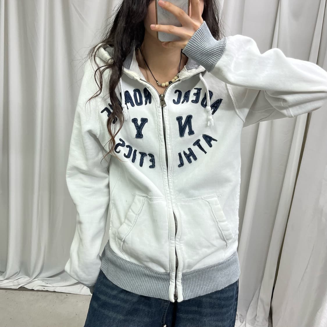 Abercrombie white hood zip-up 상품이미지3