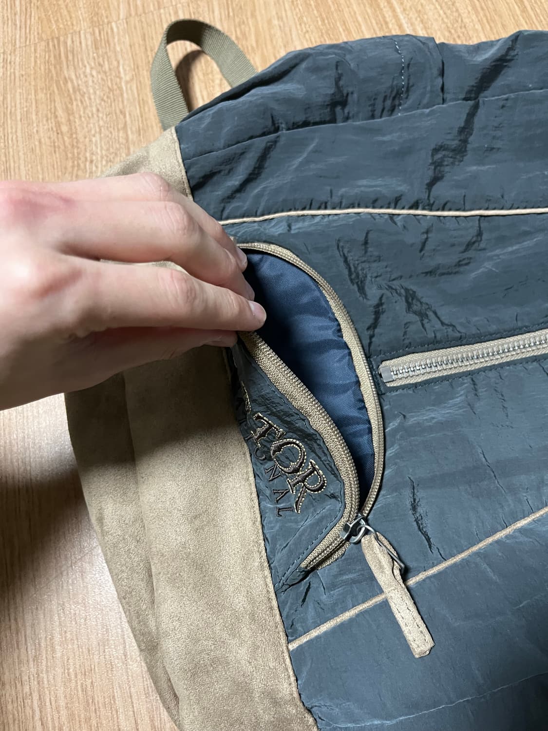 올드스쿨 슬라우치 백팩 더스티 네이비 상품이미지5