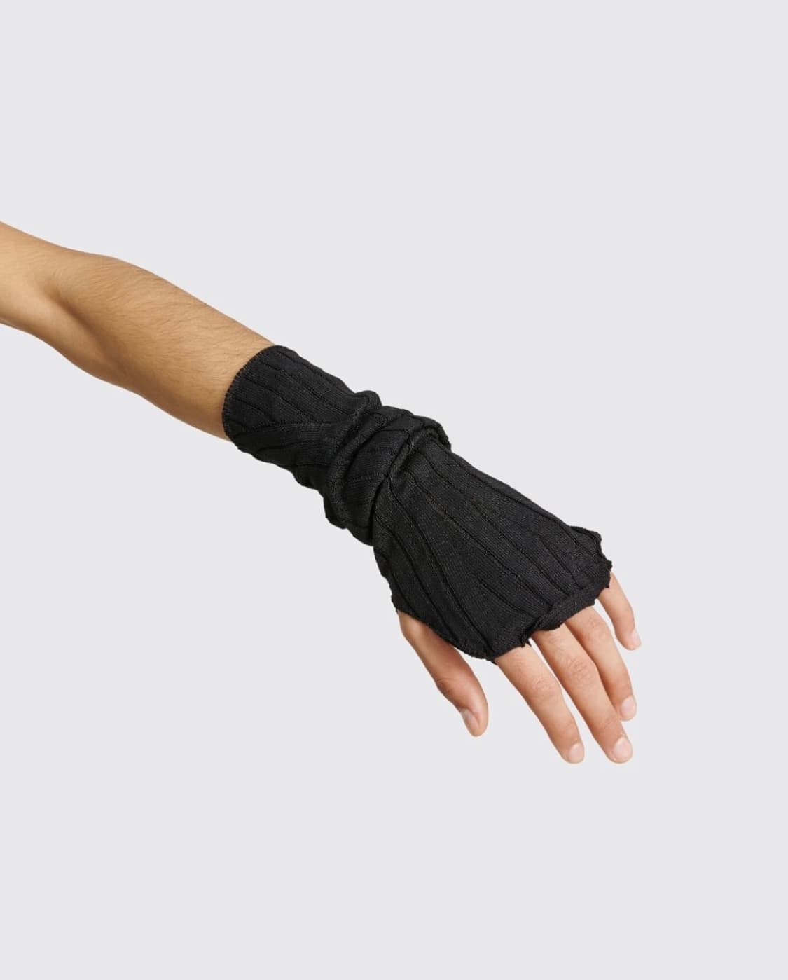 키코 코스타디노브 하크만 암워머 블랙 상품이미지1