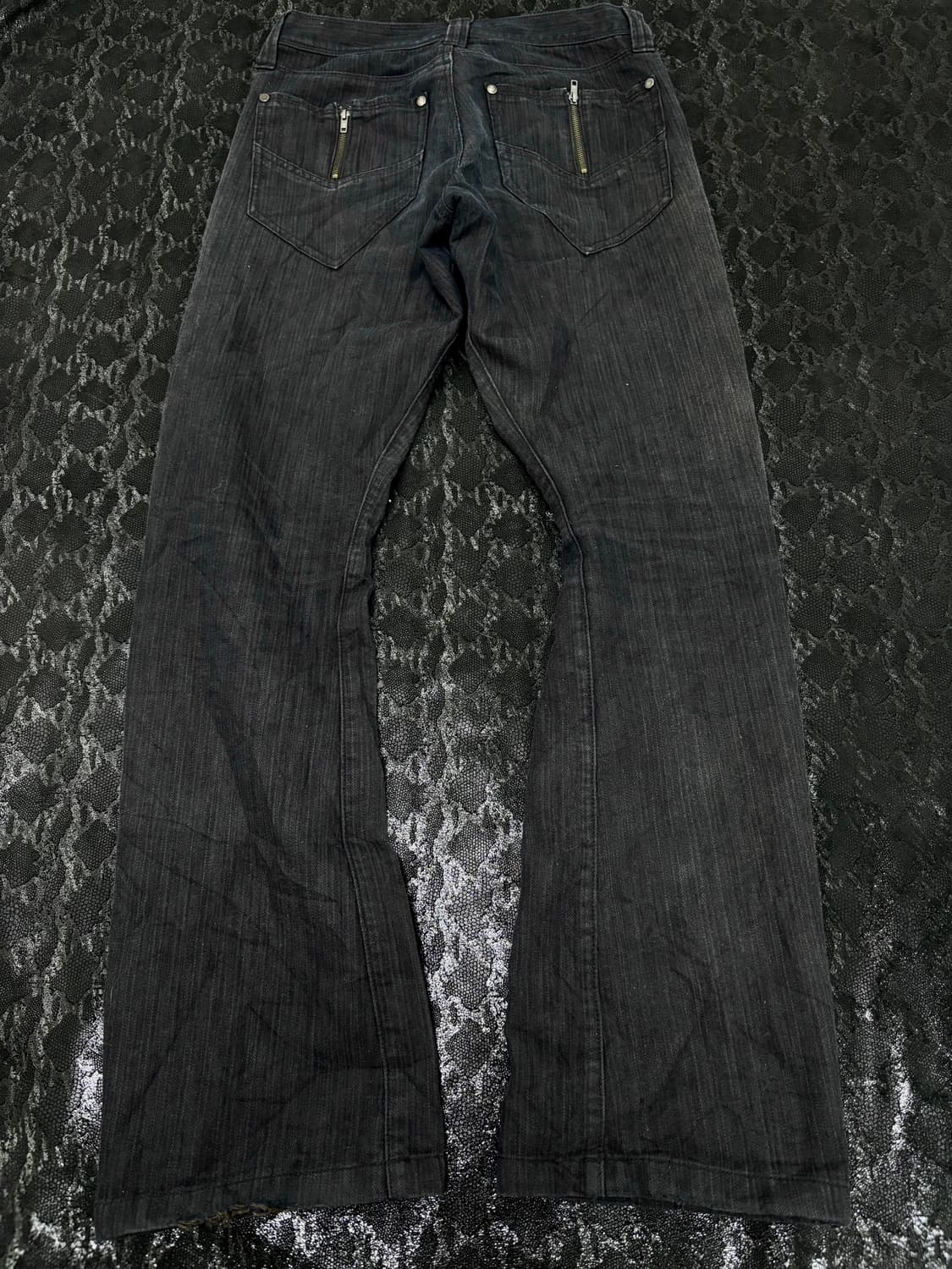 “BA-TSU” 00’s Zipper Detail Curve Jeans 상품이미지4