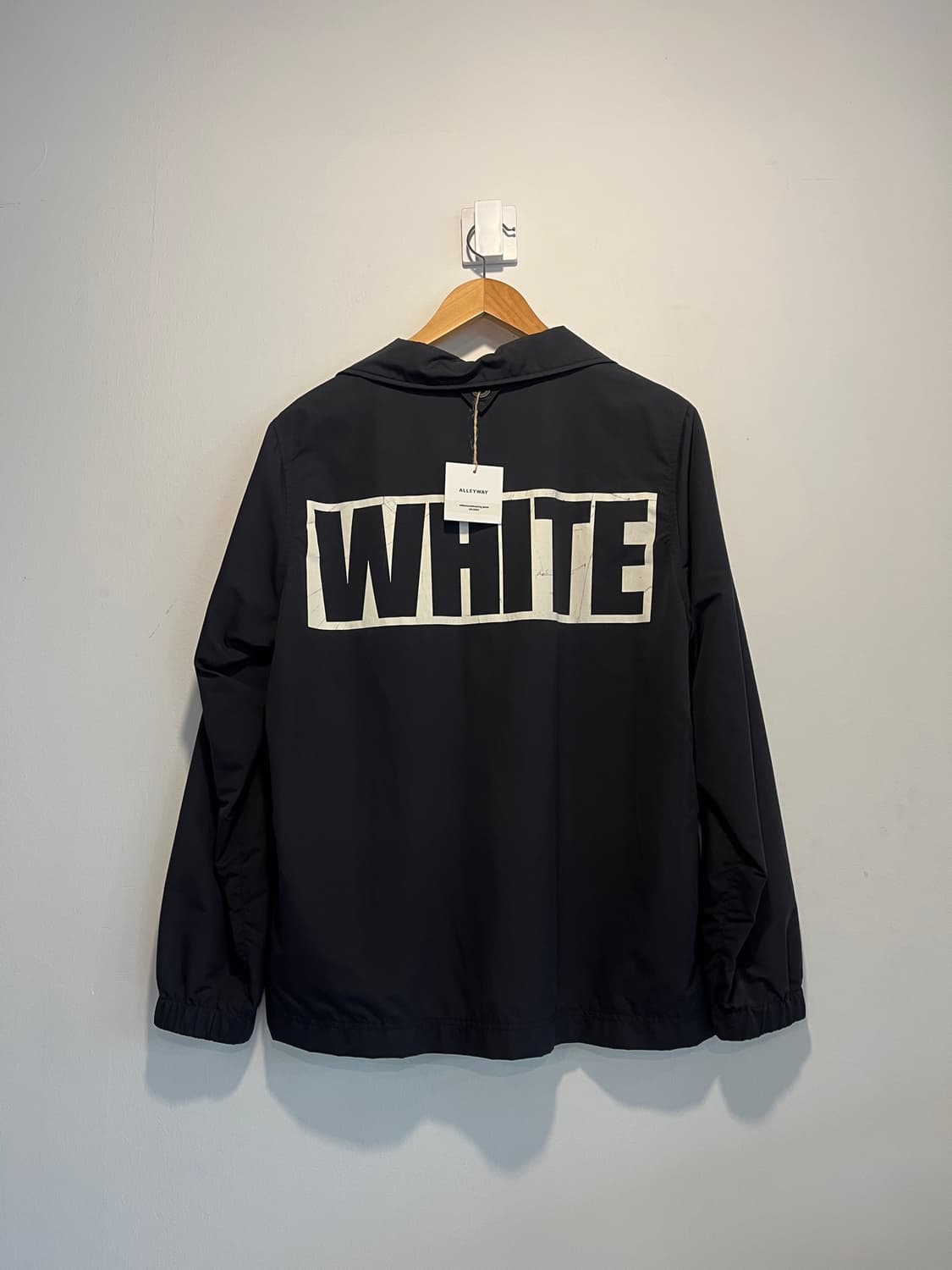 White mountaineeing jacket 상품이미지2