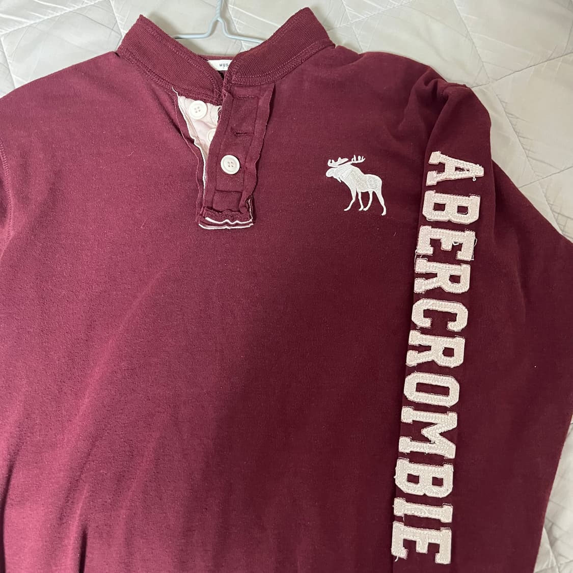 ABERCROMBIE 버건디 카라 맨투맨 상품이미지1