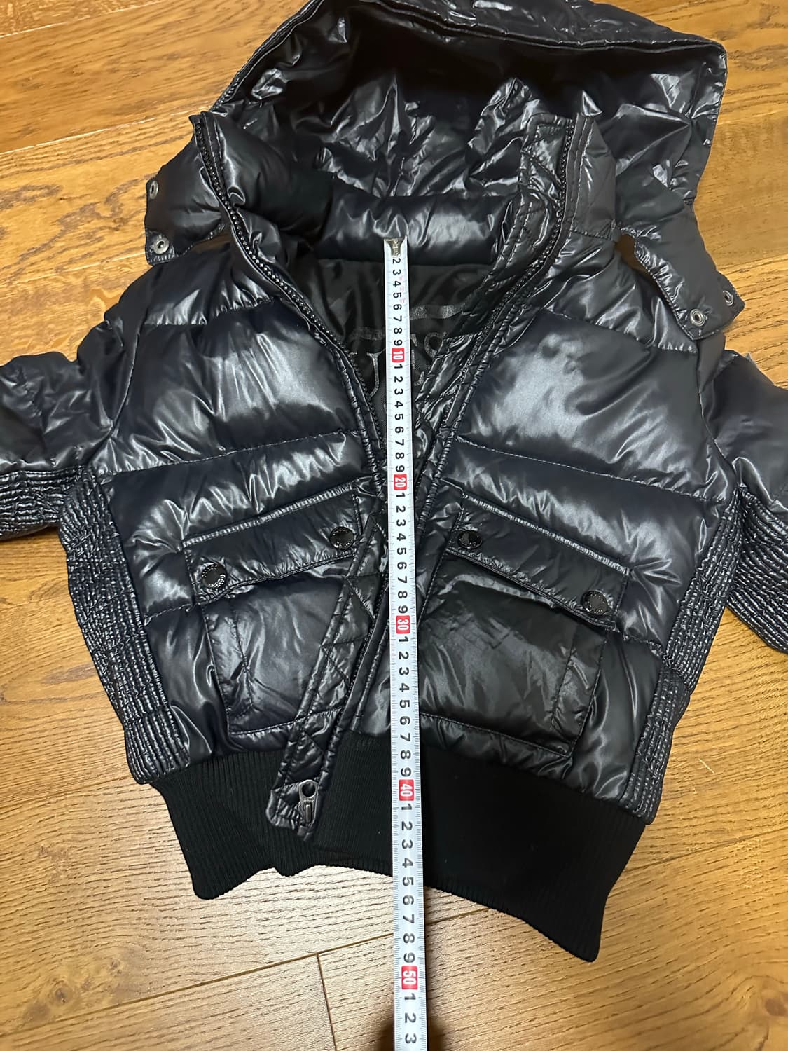 GUESS 검정 패딩 점퍼 상품이미지4