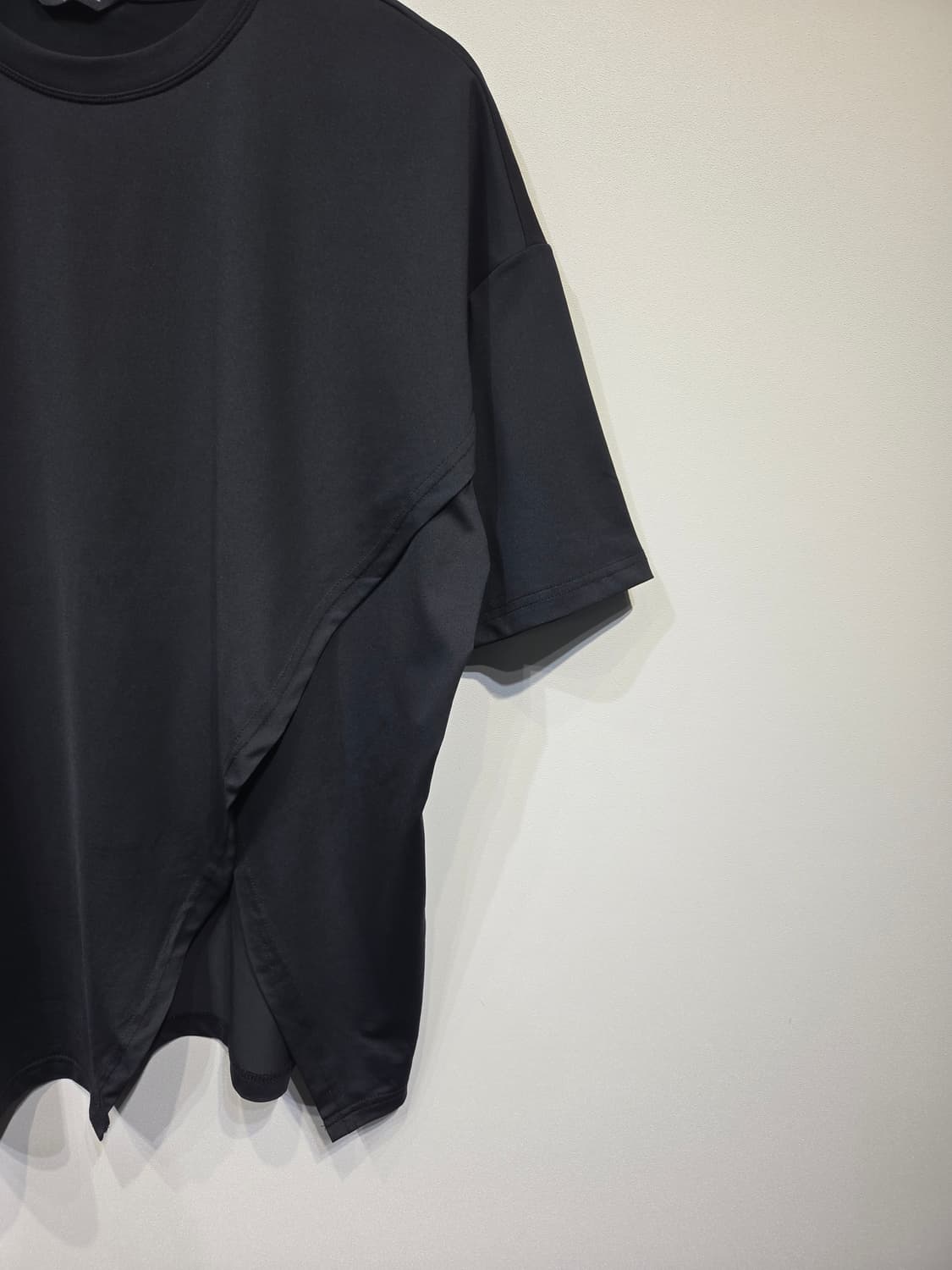 XEXYMIX 젝시믹스 언발란스 슬릿 오버핏 반팔 상품이미지5