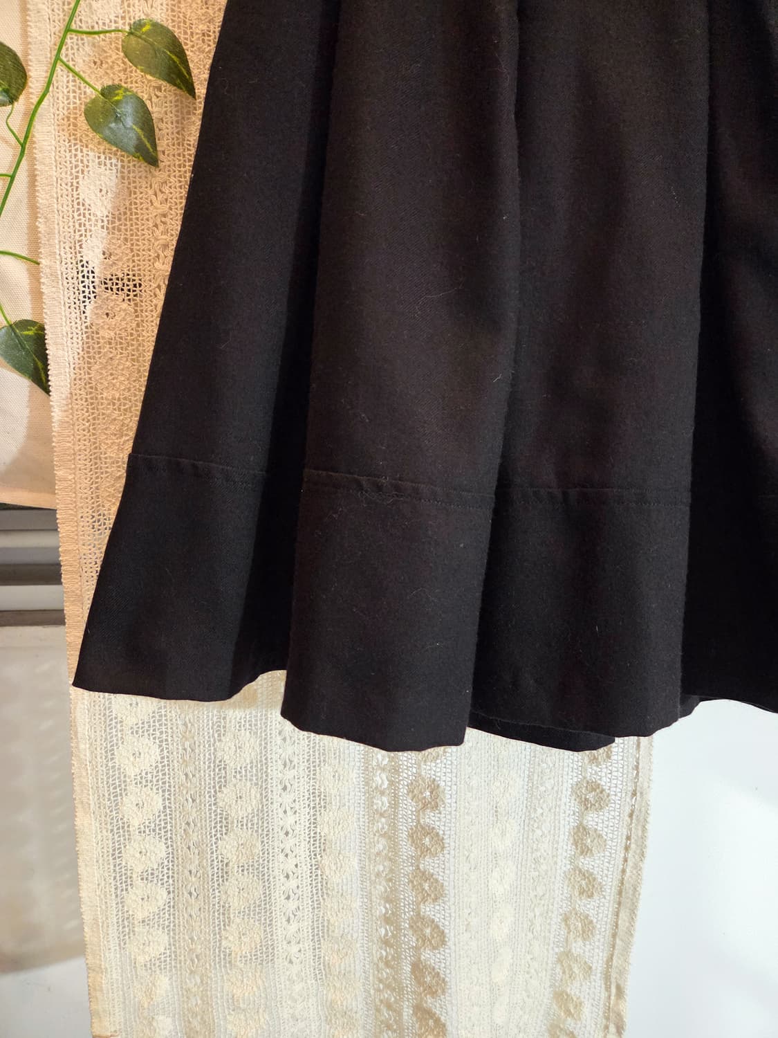 블랙 미디 울 스커트 상품이미지3