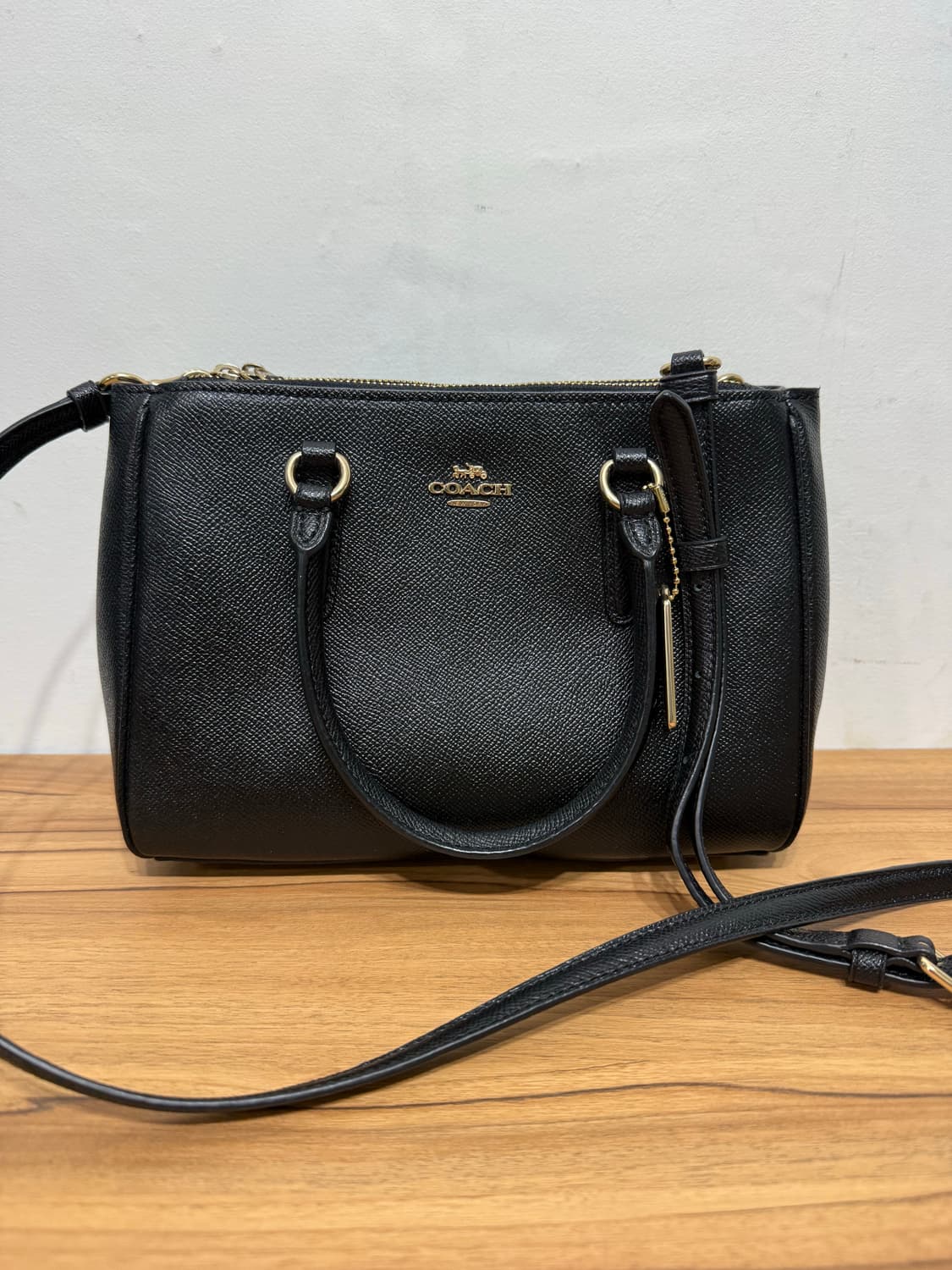 코치 COACH미니 서리 캐리올 크로스백 상품이미지2