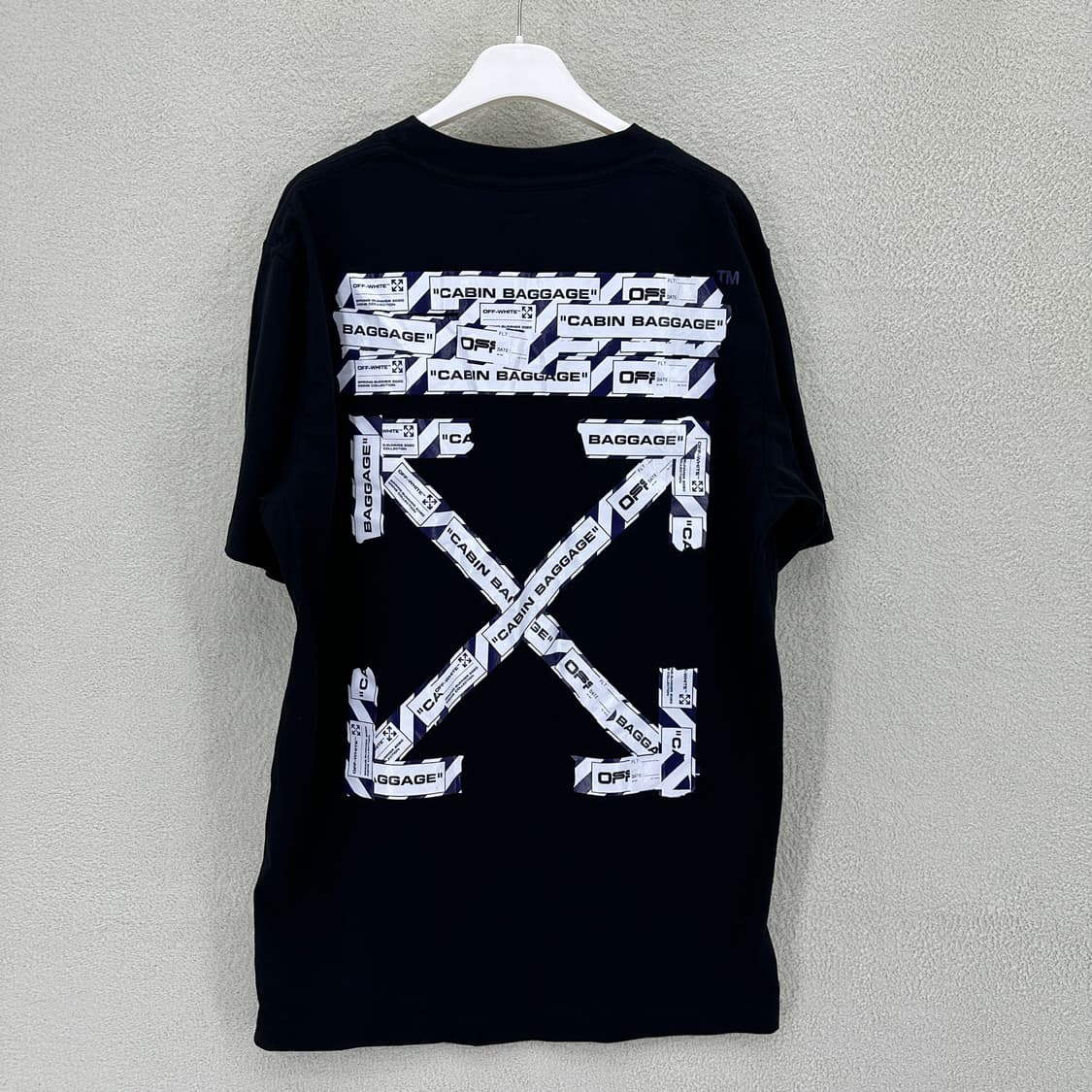 오프화이트 캐빈 반팔 티셔츠 오버핏 상품이미지1