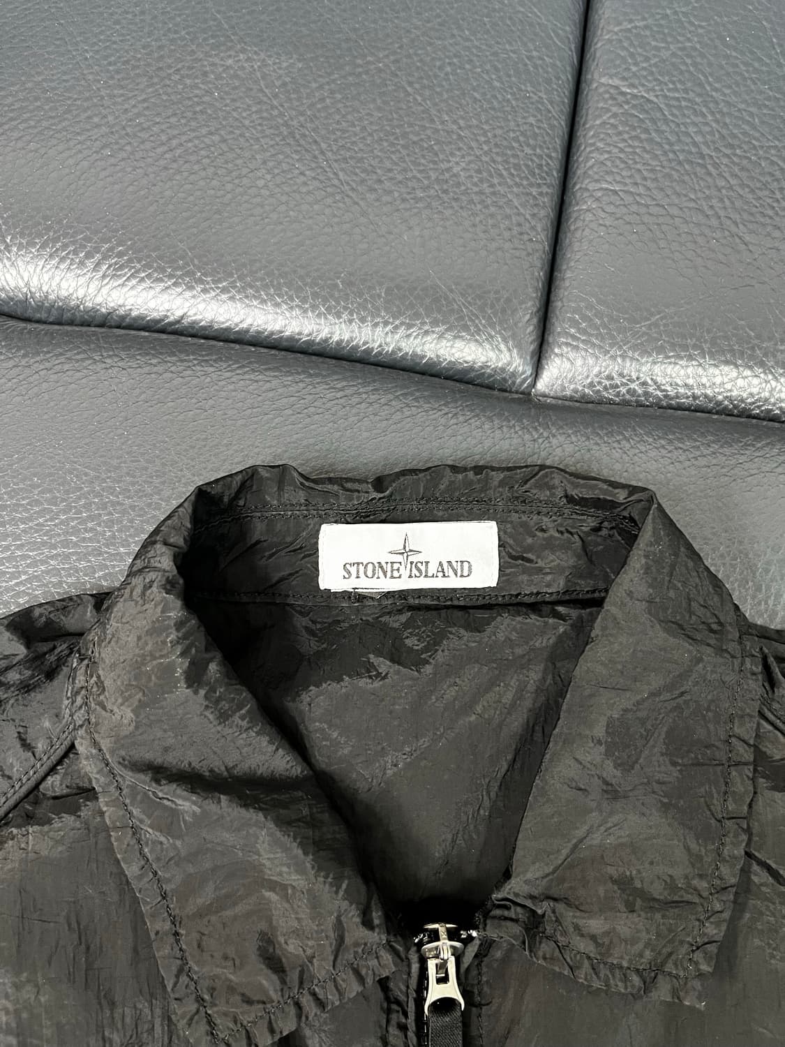 [XXL] 정품 스톤아일랜드 22ss 나일론 메탈 오버셔츠 블랙 상품이미지4