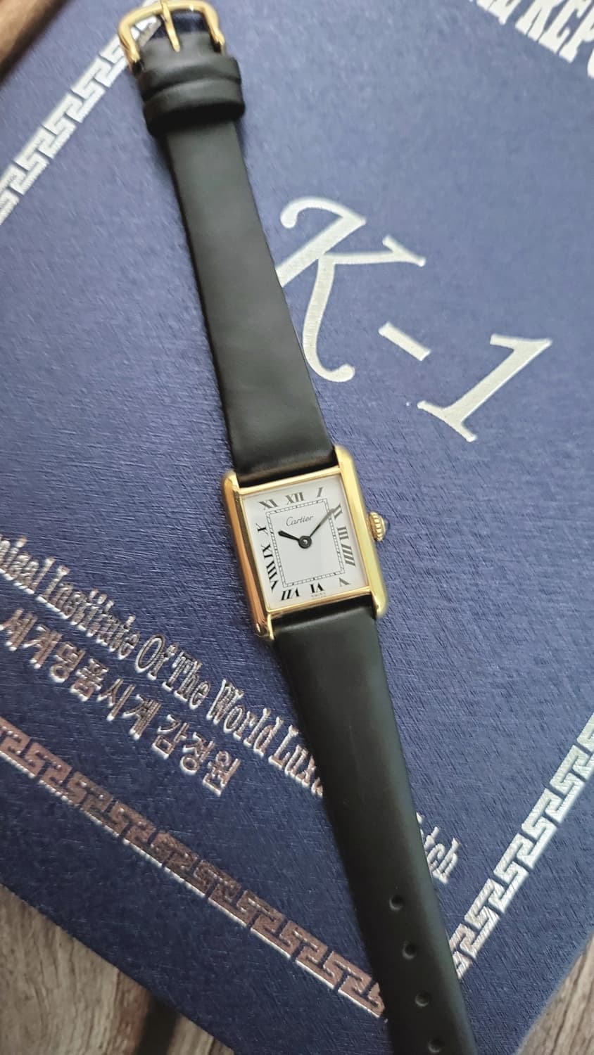 [연말세일] 감정서 포함 정품 까르띠에 프리 머스트 탱크 여성용 수동시계 상품이미지1