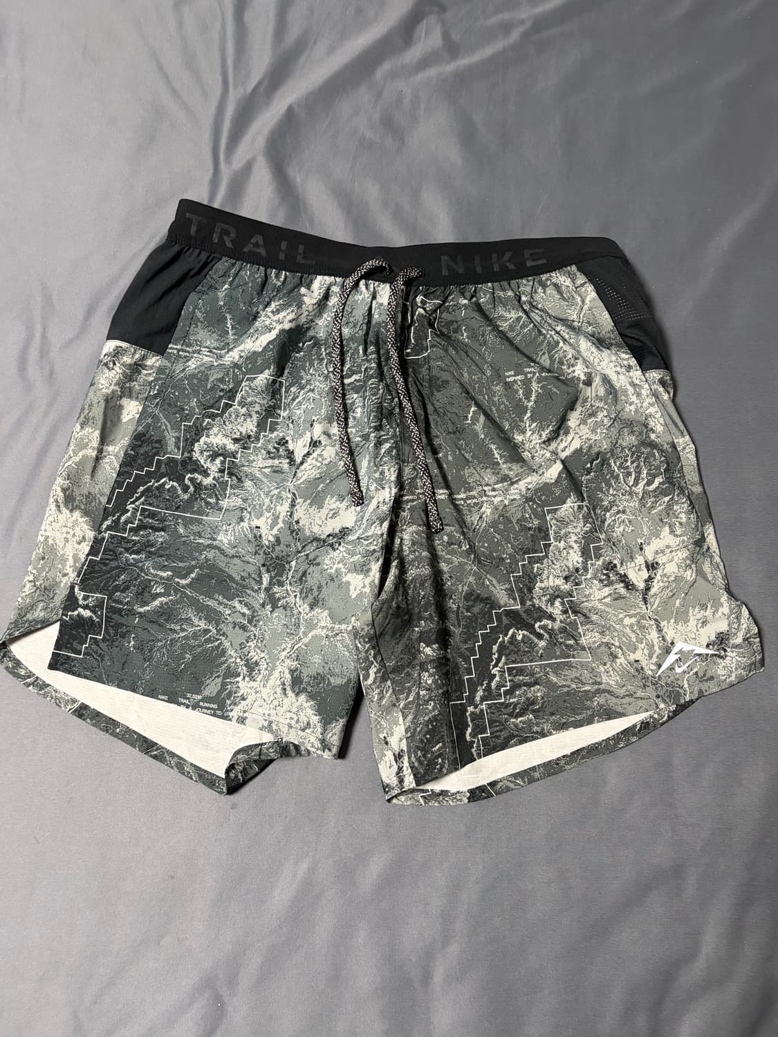 나이키 트레일 러닝쇼츠 L 상품이미지2