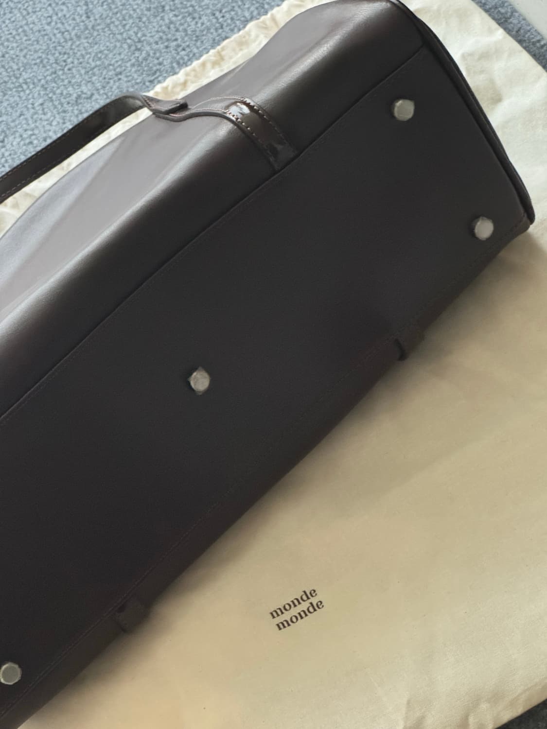 몽드몽드 모먼트백 라지 브라운 상품이미지4