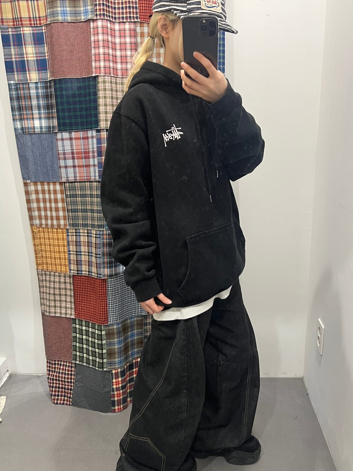 스투시 베이직 블랙 후드티 상품이미지1