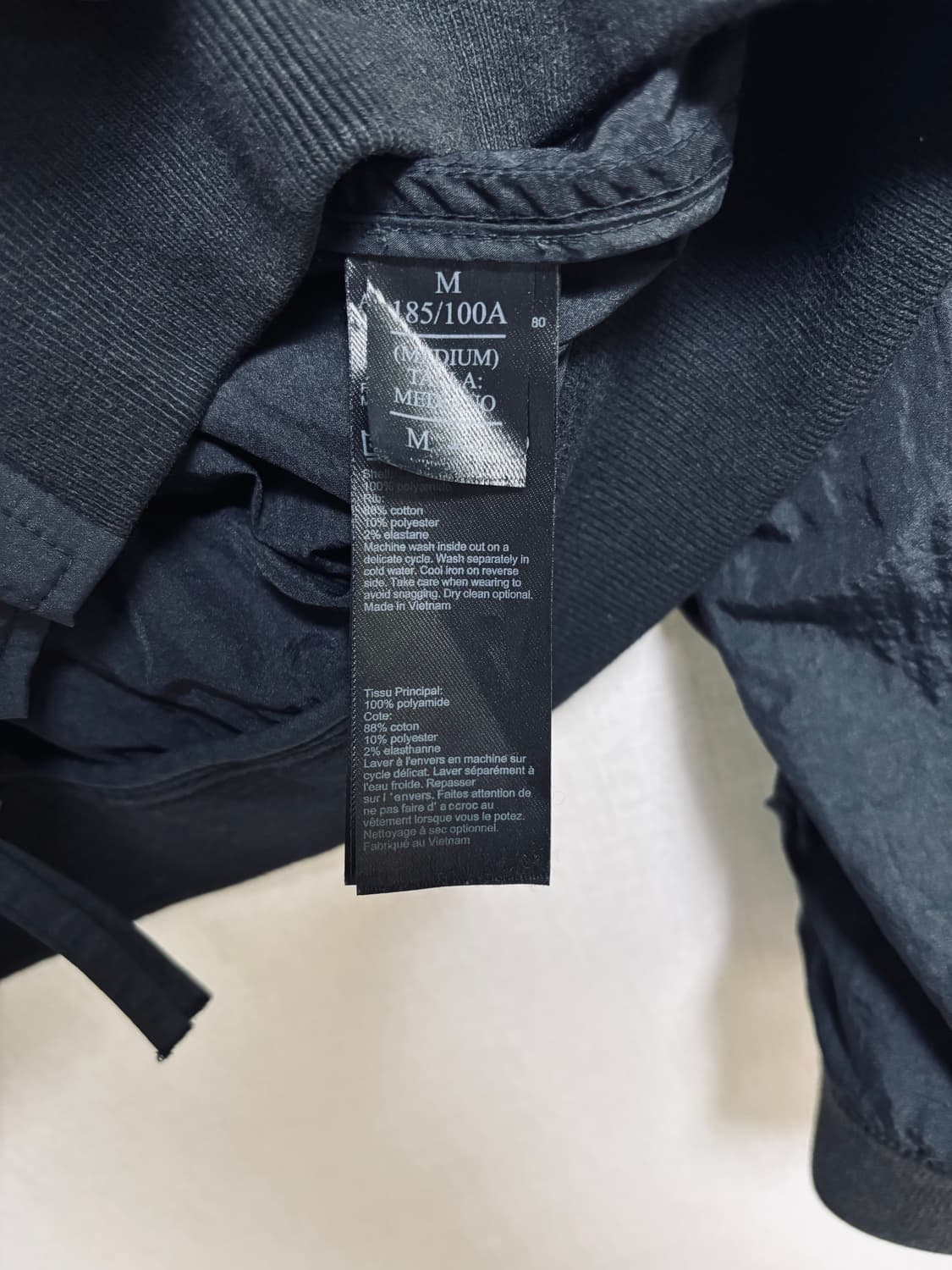올세인츠 ALLSAINTS 블랙 나일론 봄버 자켓 상품이미지3
