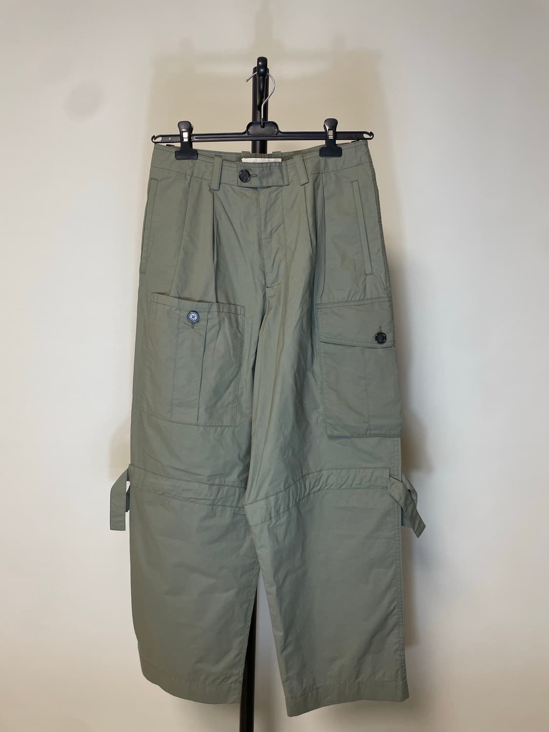 로에베 밀리터리 카고 팬츠 상품이미지1